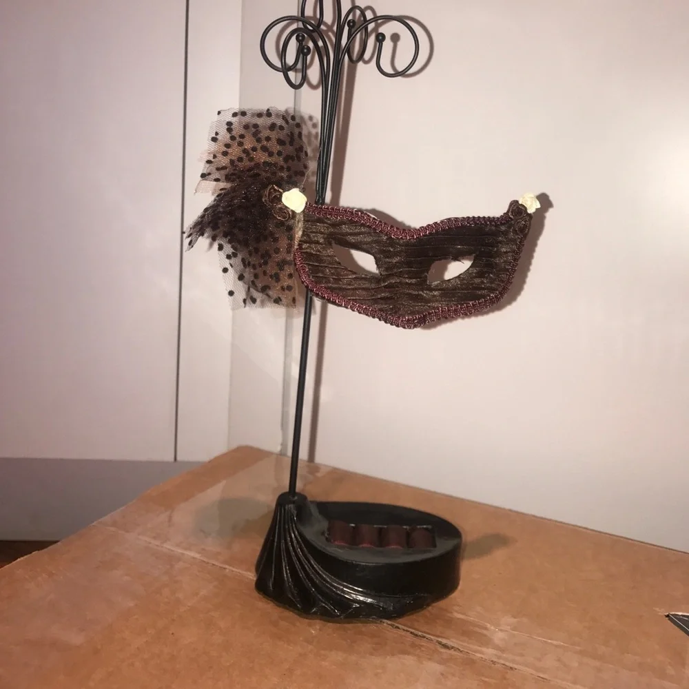 MasqueradeTheme Jewelry Holder